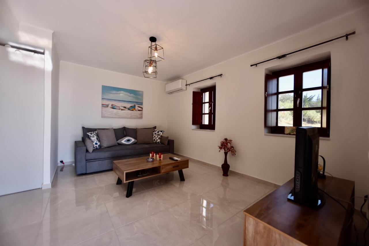 Вилла Sunset View Stone House, Areopoli Mani Экстерьер фото