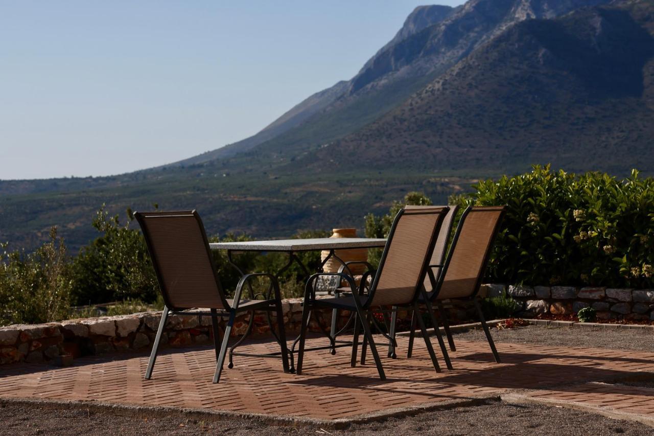 Вилла Sunset View Stone House, Areopoli Mani Экстерьер фото